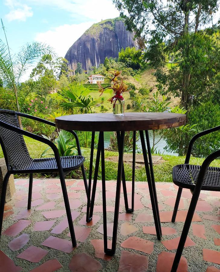 Ecolodge Bahia Del Penon Guatapé Eksteriør billede
