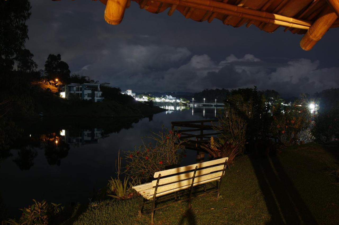 Ecolodge Bahia Del Penon Guatapé Eksteriør billede