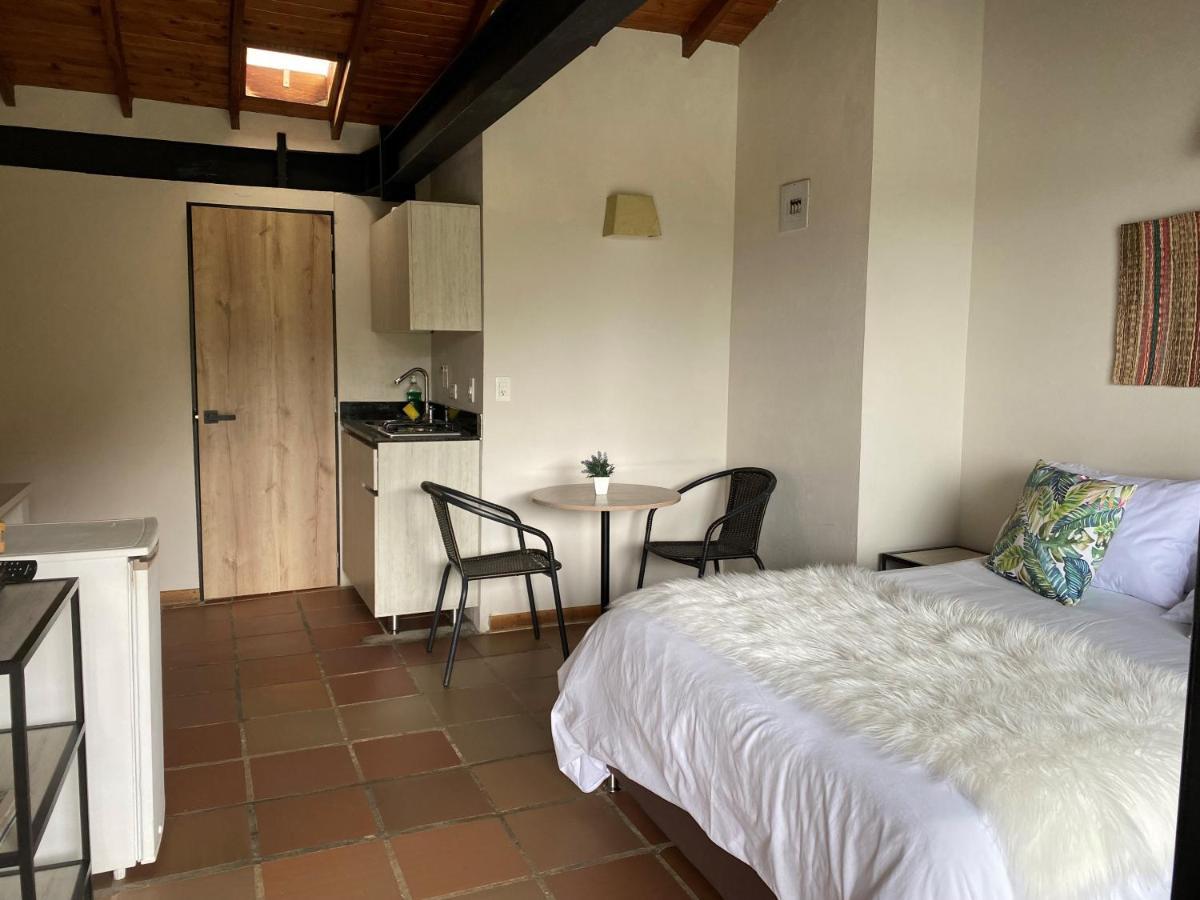 Ecolodge Bahia Del Penon Guatapé Eksteriør billede