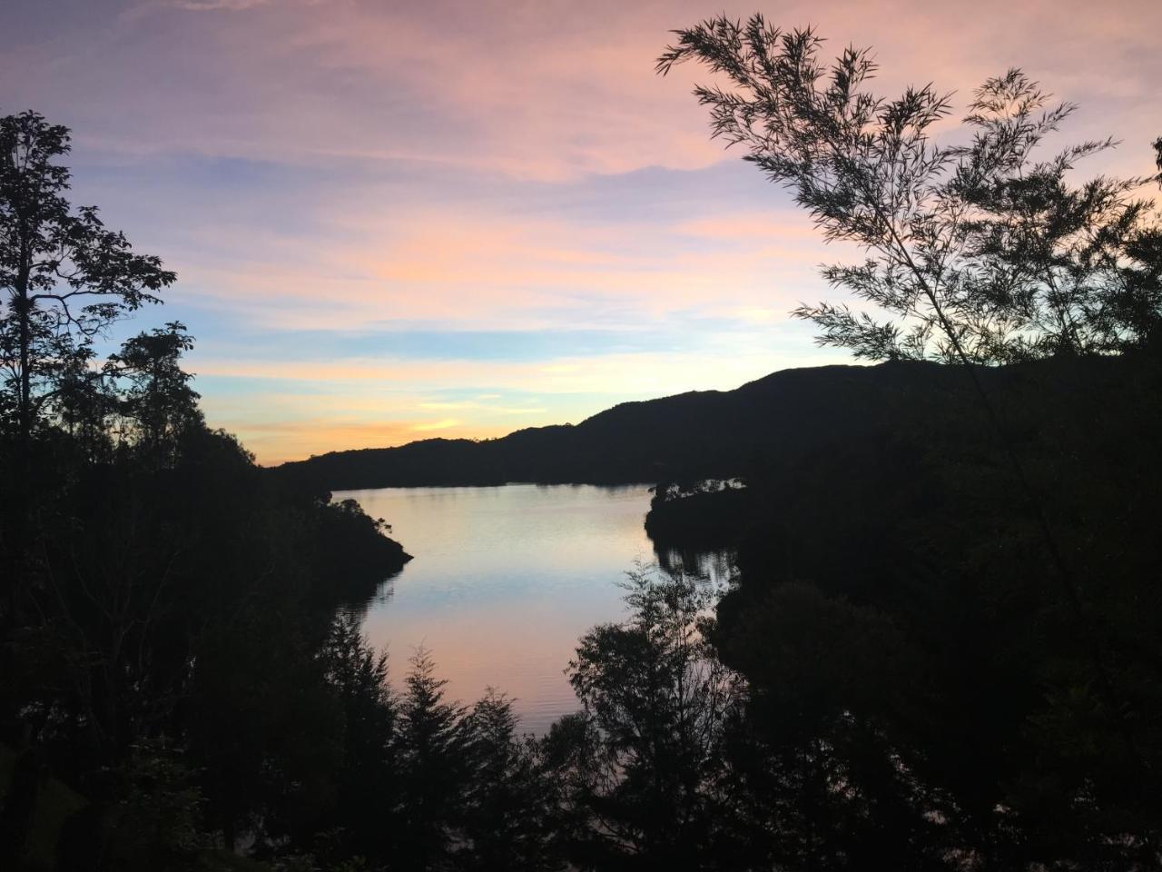 Ecolodge Bahia Del Penon Guatapé Eksteriør billede