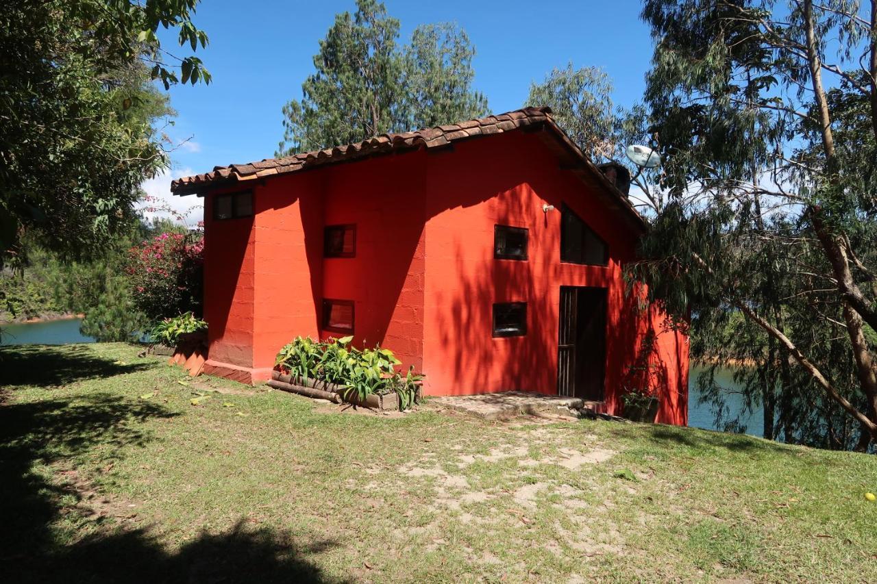 Ecolodge Bahia Del Penon Guatapé Eksteriør billede