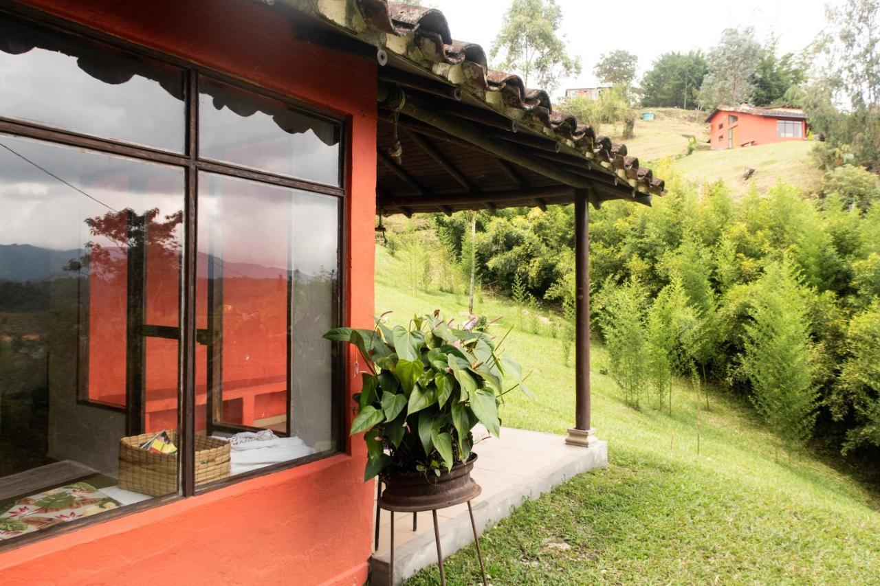Ecolodge Bahia Del Penon Guatapé Eksteriør billede