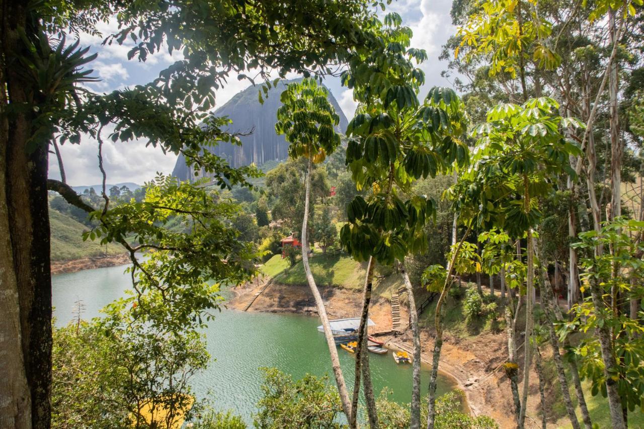 Ecolodge Bahia Del Penon Guatapé Eksteriør billede